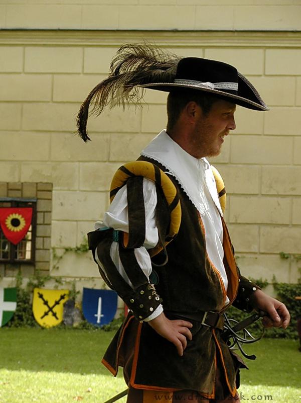 Cliciwch i weld y delwedd faint-llawn